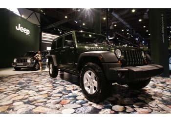 Chrysler üç markasıyla Auto Show 2008'de gönülleri fethetti