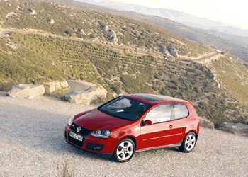 Golf ve Golf GTI : Volkswagen’in Paris’teki yıldızları…