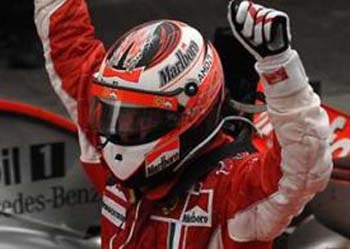 Çin GP'sinde bayrağı Raikkonen gögüsledi