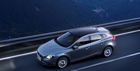 Yeni Volvo V40