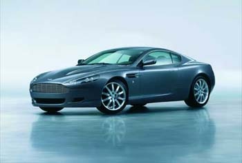 Aston Martin üstü açılabilir DB9'u tanıtacak