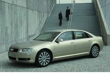 2004 model Audi'ler geliyor