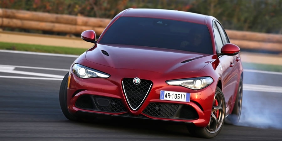 Alfa Romeo Giulia "2018'in En İyi Otomobili" seçildi