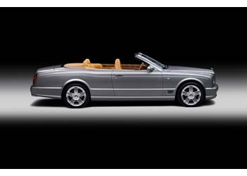Benzersiz üstü açık sürüş deneyimi: Bentley Azure T