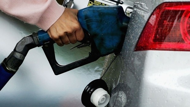 Benzine ve motorine zam!