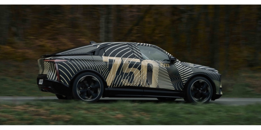 YENİ DS AUTOMOBILES MODELİ DS N°8 OLACAK 