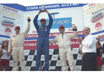 “Bridgestone-Toshiba Türkiye Formula 3 Şampiyonası” nın galibi Can Artam