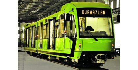 Türkiye’nin ilk yerli tramvayı Berlin’de büyük ilgi gördü