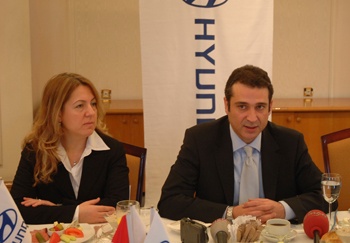 Hyundai yeni projelerle 2006'ya girdi