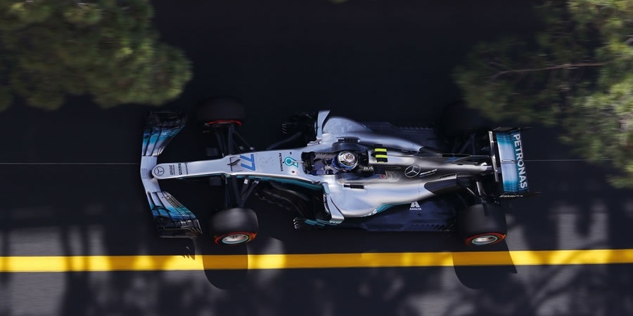 Mercedes AMG Petronas Kanada’da  hat-trick arıyor 