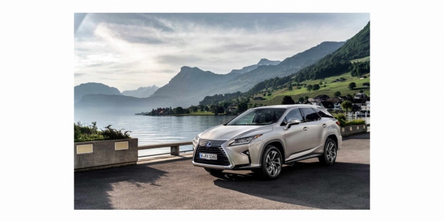 Lexus 7 Kişilik RX L Modelini Türkiye'de Satışa Sundu 