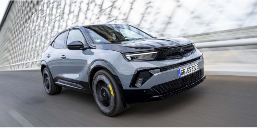 Yeni Opel Mokka GSE Sportif Ruhu ve Elektrikli Performansıyla Yollara Çıkıyor