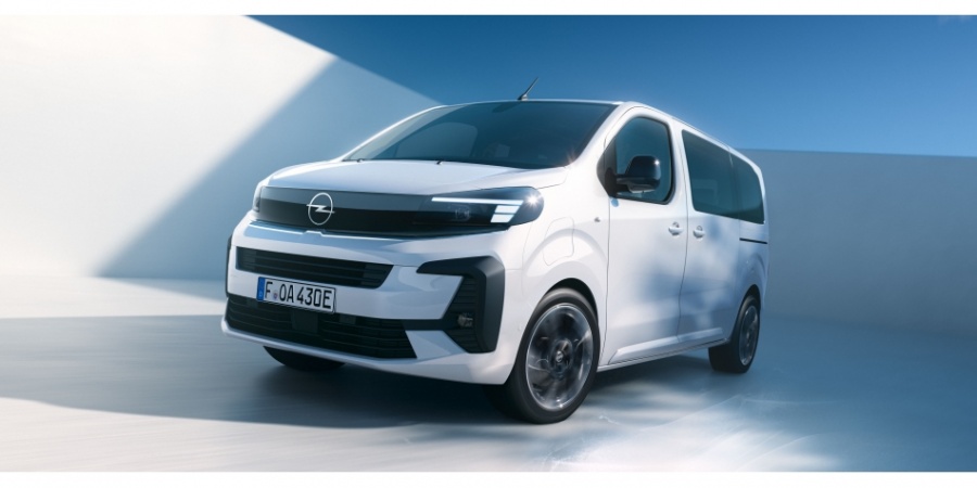 Yerli Üretim Opel Zafira ve Vivaro Showroom’larda Yerini Aldı
