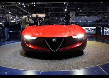 Pininfarina’dan Göz Kamaştıran Alfa Romeo Konsepti: 2uettottanta!