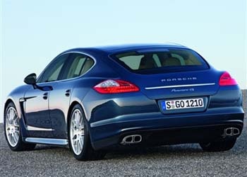 Porche’un ilk 4 kapılı otomobili, Panamera