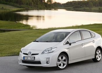 Yeni Toyota Prius'a Euro NCAP'ten 5 Yıldız
