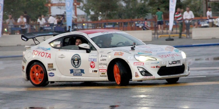 Rekortmen Pilot Harald Müller'den Guinness Drift rekoru