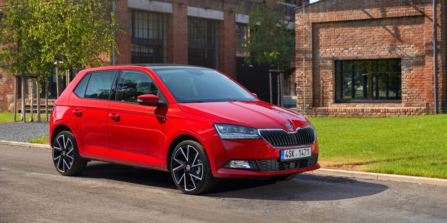 Yeni Skoda Fabia showroomlardaki yerini aldı 