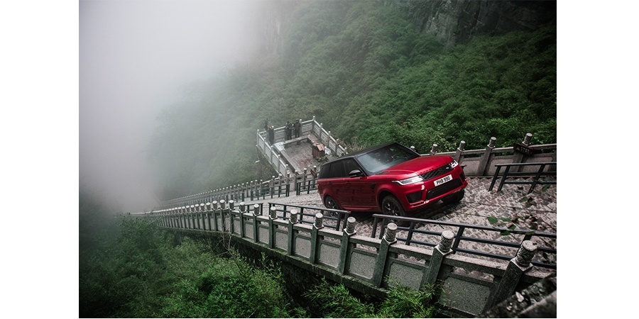 İmkansızın ötesine geçmek isteyenlere Range Rover Sport PHEV 