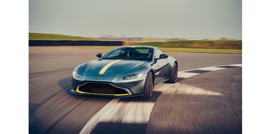 Aston Martin'in en hızlı üstü açık modeli tanıtıldı