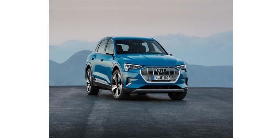 Audi’nin ilk elektriklisi e-tron’a Beş Yıldız 