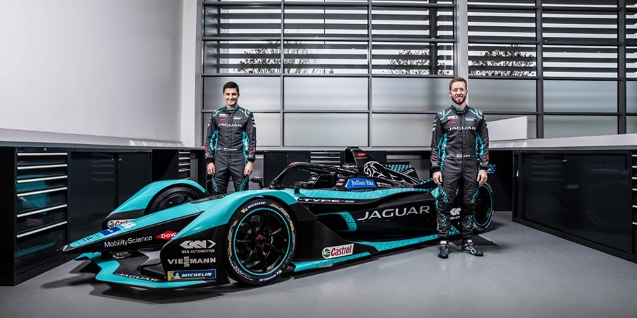 Jaguar’ın yeni elektrikli yarış otomobili I-TYPE 5, Formula E sezonu öncesi tanıtıldı 