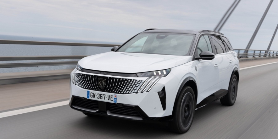 PEUGEOT, ELEKTRİKLİ ÜRÜN GAMIYLA PARİS OTOMOBİL FUARI’NDA