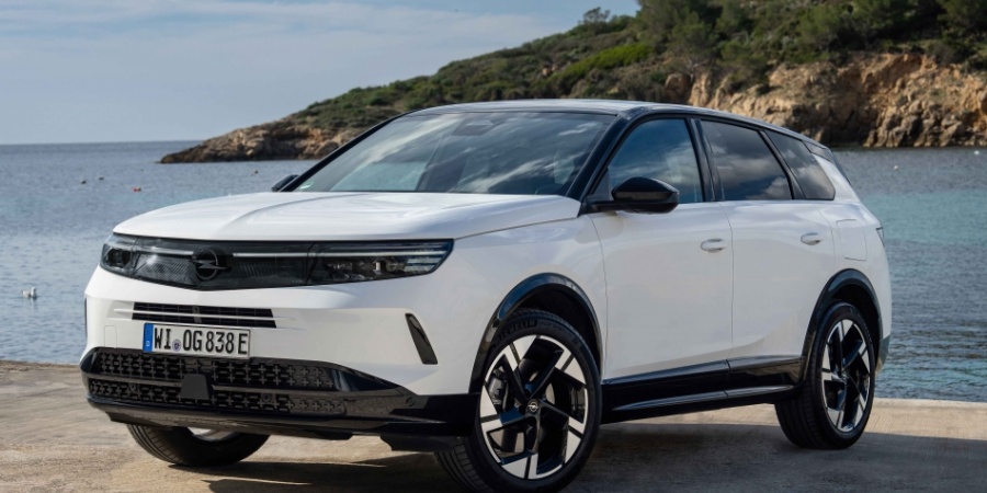 Opel Grandland Plug-in Hybrid Ultra Uzun Menzil Kat Etti!