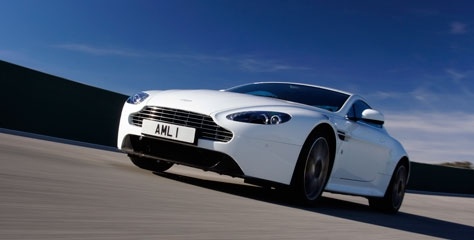 Yarışçı bir ruh: Aston Martin Vantage
