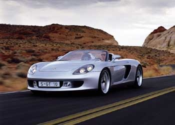 2004 Porsche Carrera GT hayallerin otosu..