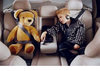 Volvo ve çocuklarınızla güvenli seyahat!