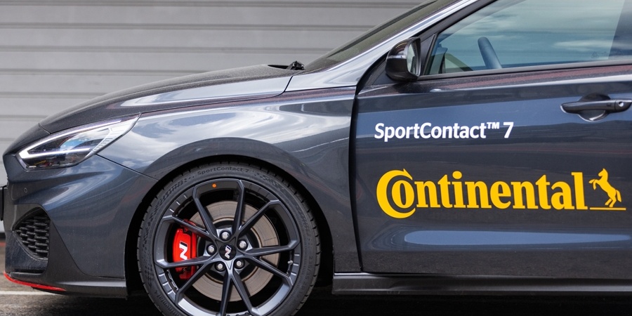 Continental SportContact 7 testlerde  rakiplerini geride bırakarak şampiyon oldu 