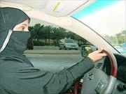 Suudi Arabistan'da da kadınlar araç kullanmak istiyor
