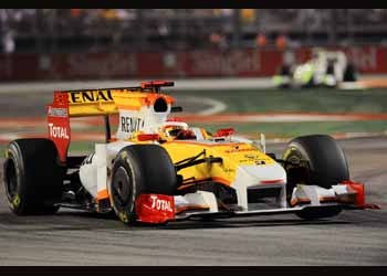 Renault Formula 1'de kalacağını teyit etti