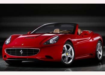 Ferrari'nin yeni aracı California GT