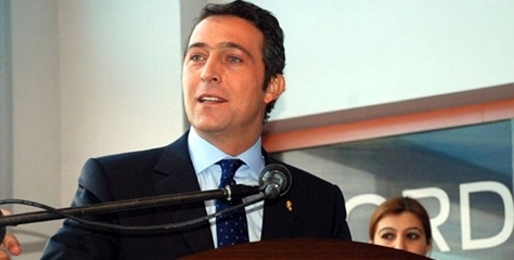 Rahmi Koç koltuğu Ali Koç'a devretti