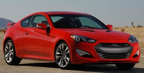 Hyundai Genesis kendini yeniledi