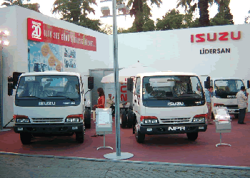 Anadolu Isuzu, İzmir Fuarı'nda Göz Dolduruyor...