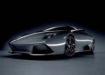 Lamborghini Reverton'un son alıcısını bekliyor