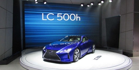 Lexus Cenevre’de yeni modeli LC 500h ile büyüledi