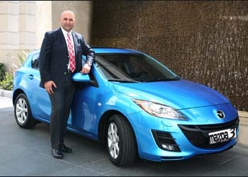 Yenilenen Mazda3 Türkiye'de...