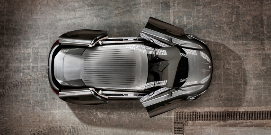 Peugeot’nun yeni konsept modeli HX1