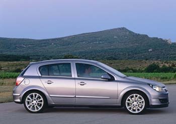 Opel Astra Classic, Sırbistan'da üretilecek...