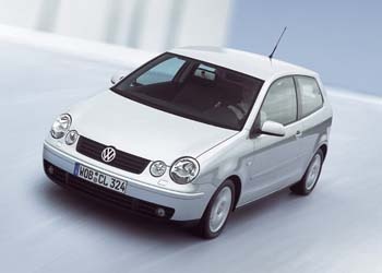 2004 model vw binek araçları showroomlarda