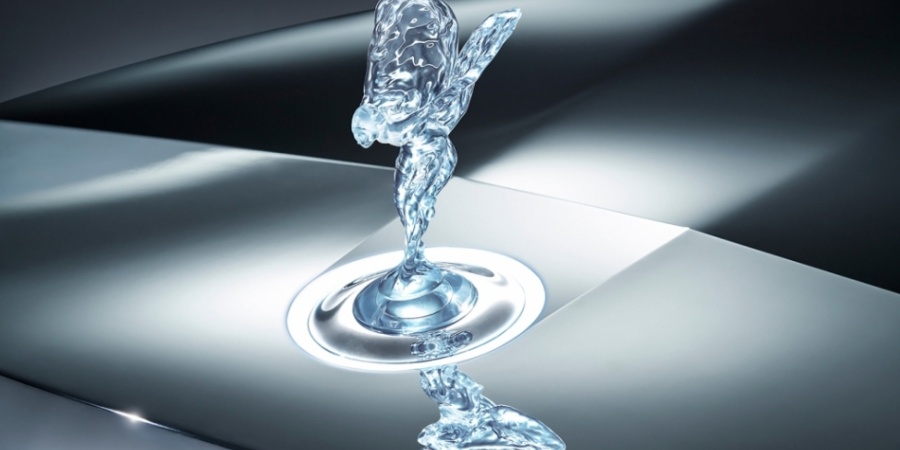 ROLLS-ROYCE SPIRIT OF ECSTASY AMBLEMİNİ YENİDEN TASARLADI