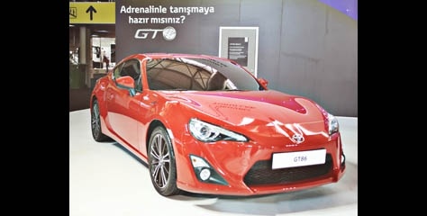 Toyota en yenileriyle İzmir Autoshow’un gözdesi oldu