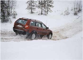 Volvo’dan, kış sürüşlerinde güvenli ve konforlu sürüş anahtarı